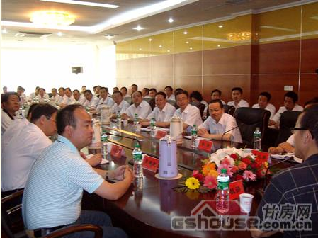 “老俞”作客宝运莱集团 兰州新东方选址宝运莱名苑