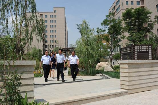 国家发改委西部开发司田锦尘司长一行考察兰州新区宝运莱工业总部基地