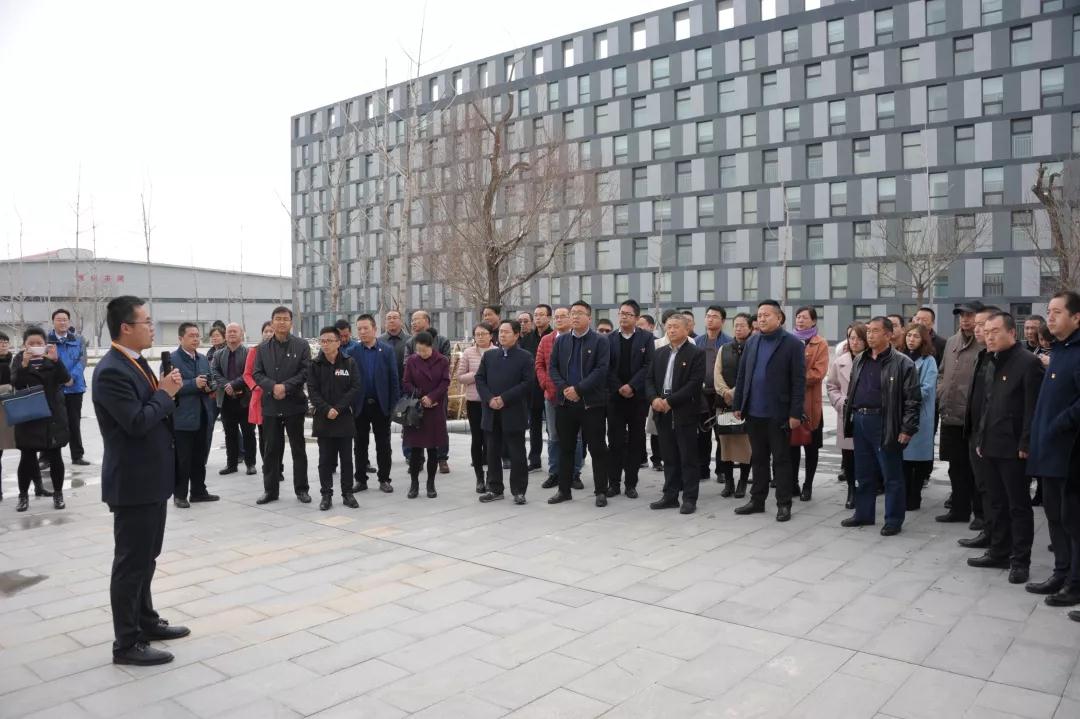 甘肃省第三期党建强、发展强非公经济工作能力提升培训班参观兰州新区“宝运莱三厂” 项目