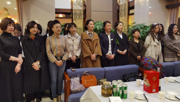 兰州宝运莱集团举行“三?八”妇女节联欢活动